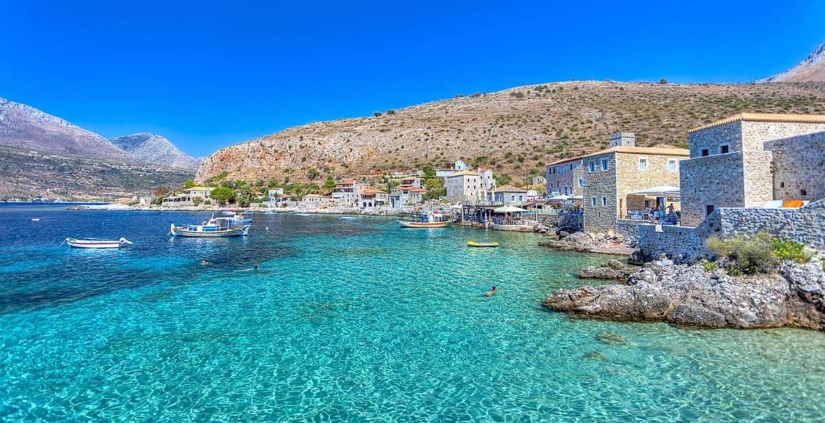 Villa Mani's Kept Secret - Seaview Lida